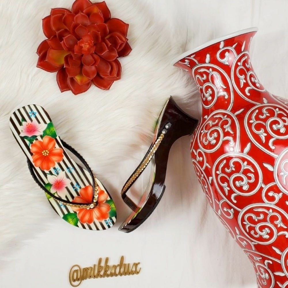 Japanese wood sandal slippers